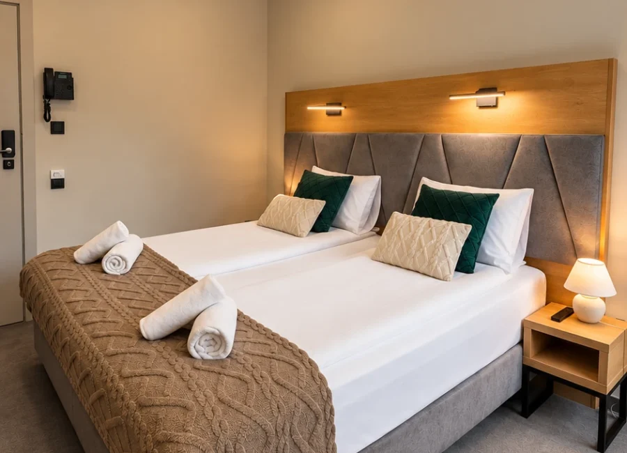 Pokój z łóżkiem typu king-size – 101 – Wójcik SPA Krynica-Zdrój – zdjęcie 2